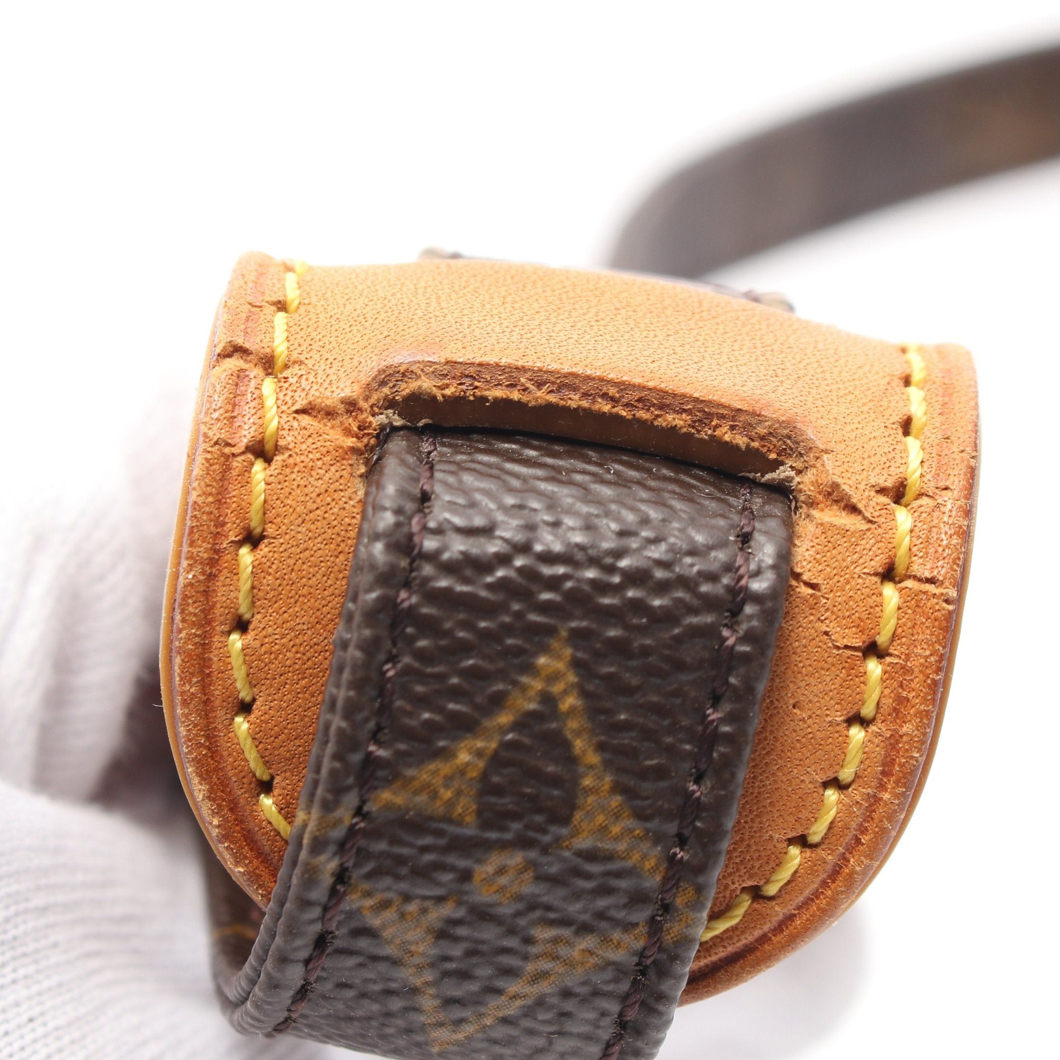 Louis Vuitton Louis Vuitton Nil Monogram Shoulder Bag Leather Brown Size ONE SIZE - 10 Thumbnail