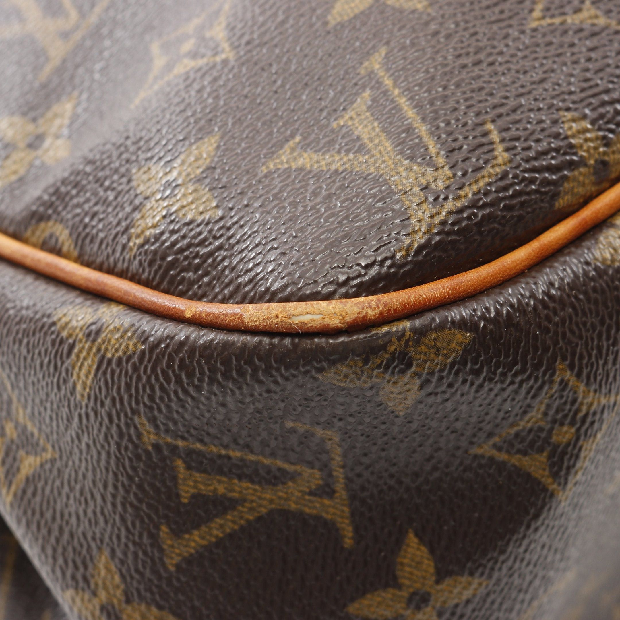 Louis Vuitton Louis Vuitton Batignolles Horizontal Monogram Shoulder Bag Leather Brown Size ONE SIZE - 6 Thumbnail