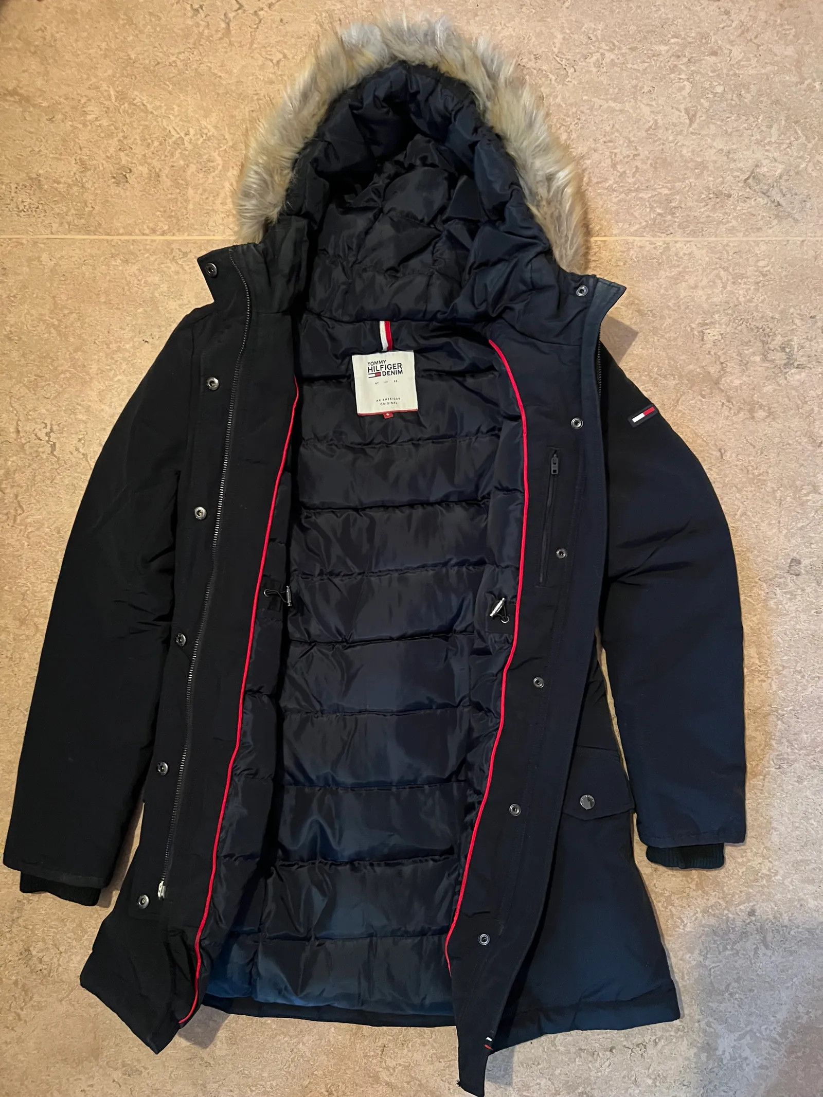 Tommy Hilfiger Tommy Hilfiger Down Jacket Size S / US 4 / IT 40 - 3 Thumbnail