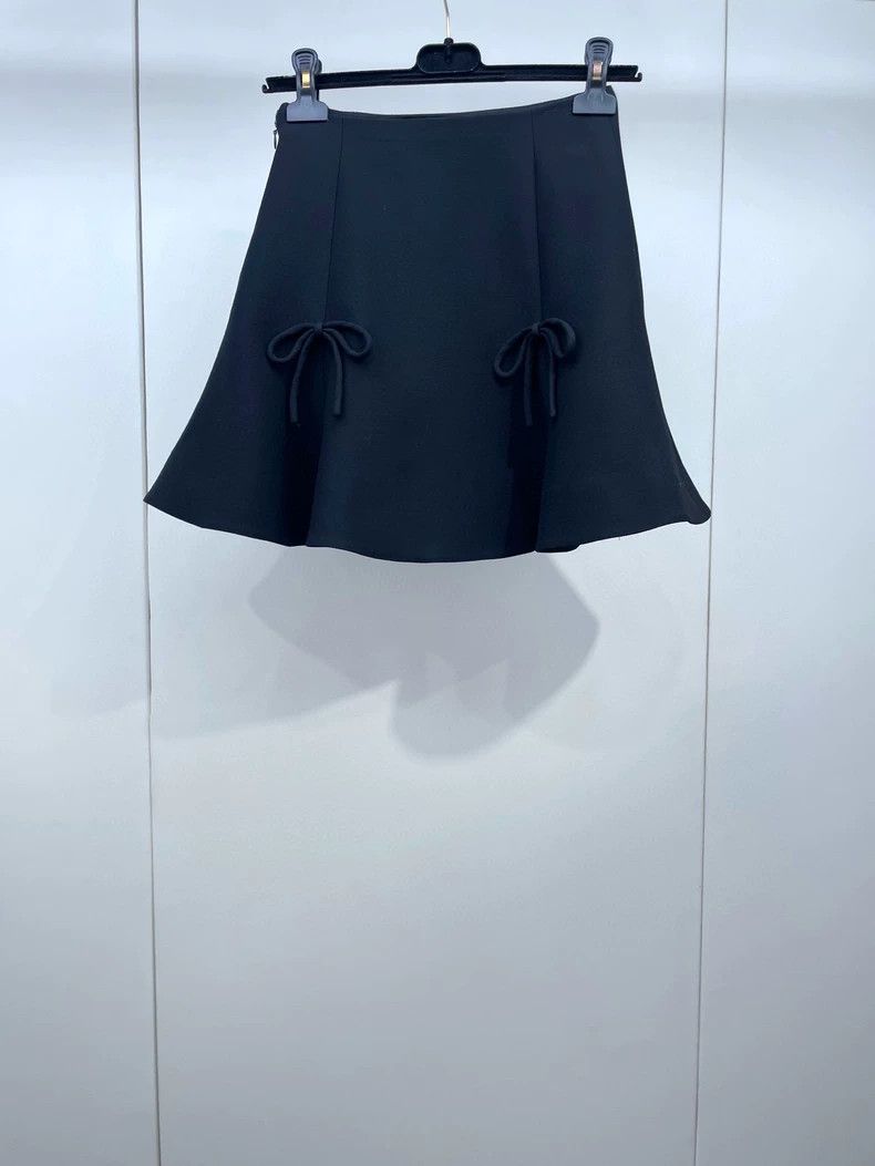Valentino Valentino Black Bow Fish Tail Skirt Size 36" / US 14 / IT 50 - 4 Thumbnail