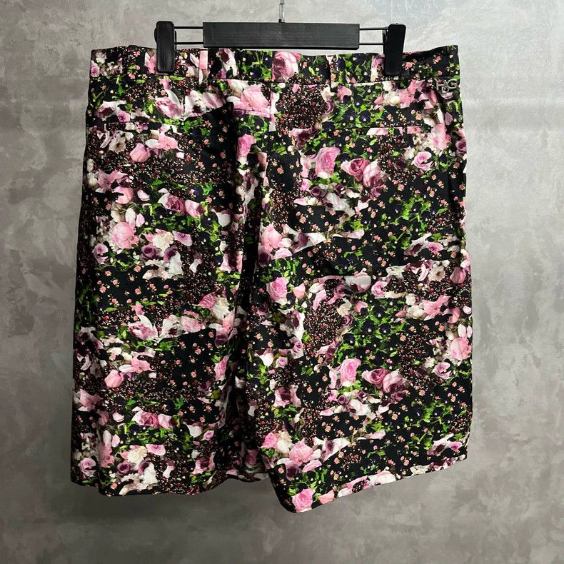 Givenchy Givenchy Colorful Floral Print Logo Shorts Size US 44 / EU 60 - 2 Thumbnail