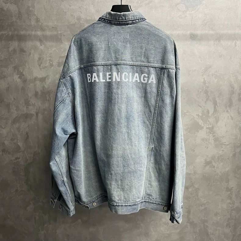 Balenciaga Balenciaga Blue Denim Jacket with Logo Print Size US M / EU 48-50 / 2 - 5 Thumbnail