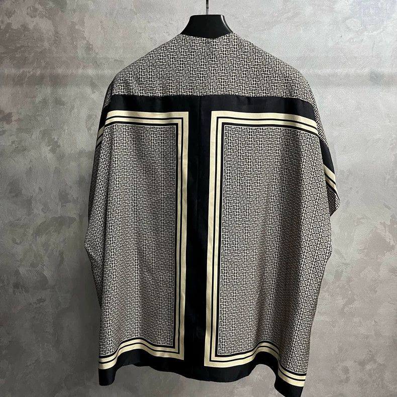 Balmain Balmain Black and White Logo Print Jacket Size US M / EU 48-50 / 2 - 5 Thumbnail