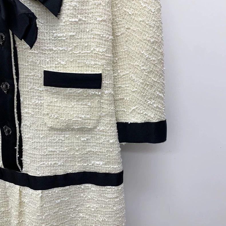 Chanel Chanel Beige Bow V-neck Long Sleeve Dress Size 22" - 4 Thumbnail