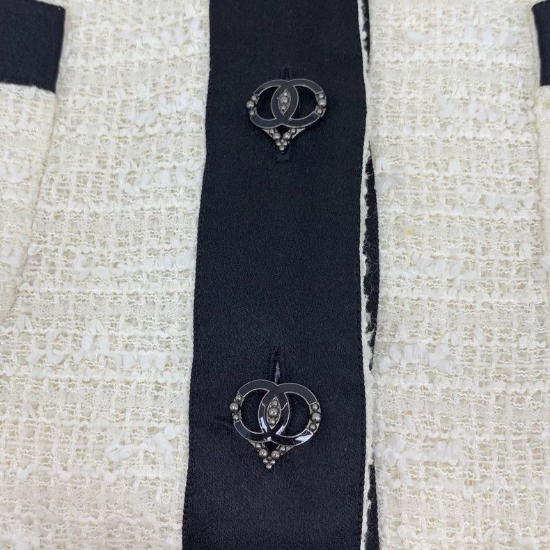 Chanel Chanel Beige Bow V-neck Long Sleeve Dress Size 22" - 6 Thumbnail