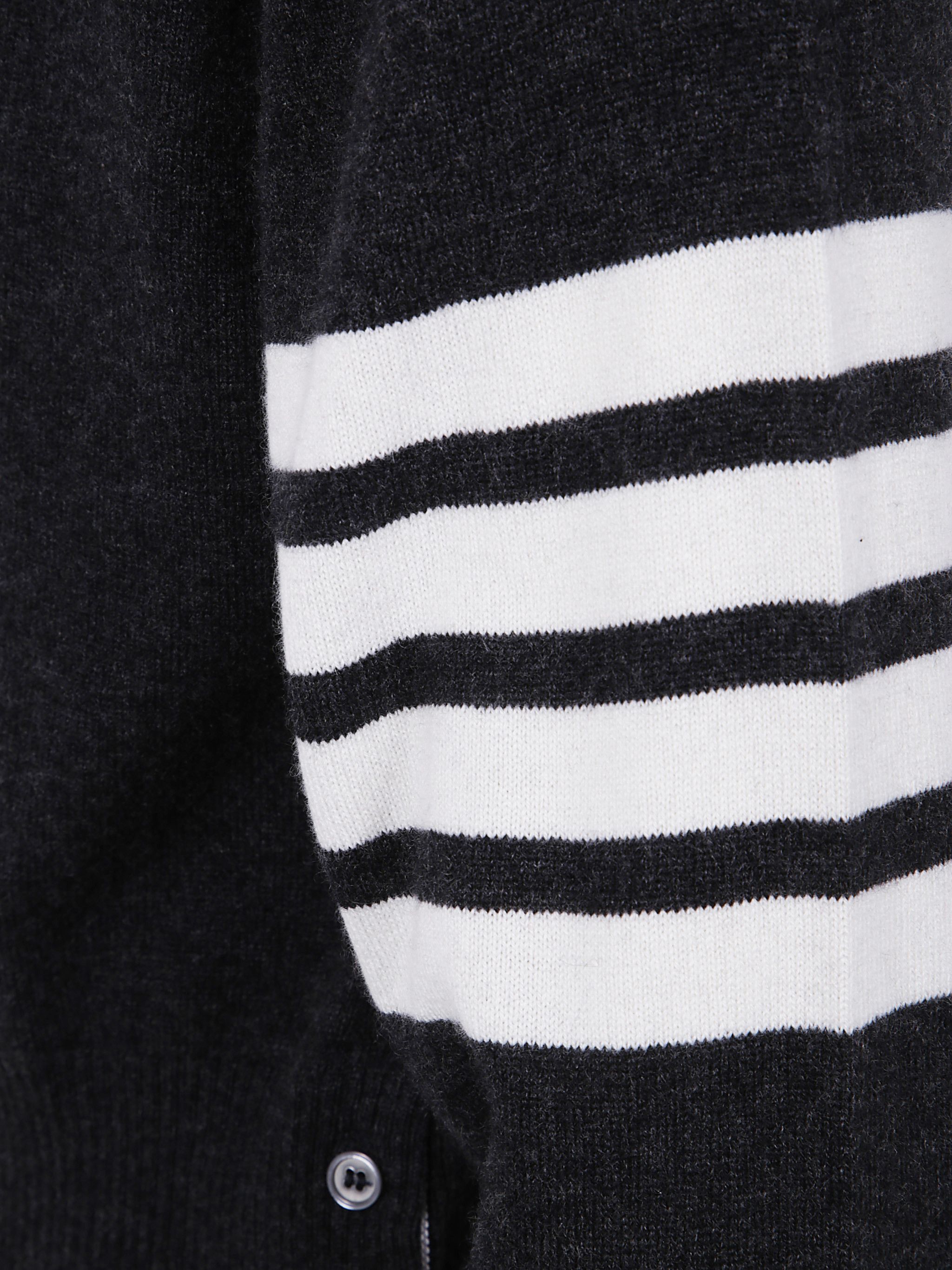 Thom Browne CLASSIC CREWNECK SHORT PULLOVER WITH WHITE 4 BAR STRIPE IN CASHMERE Size US L / EU 52-54 / 3 - 3 Thumbnail
