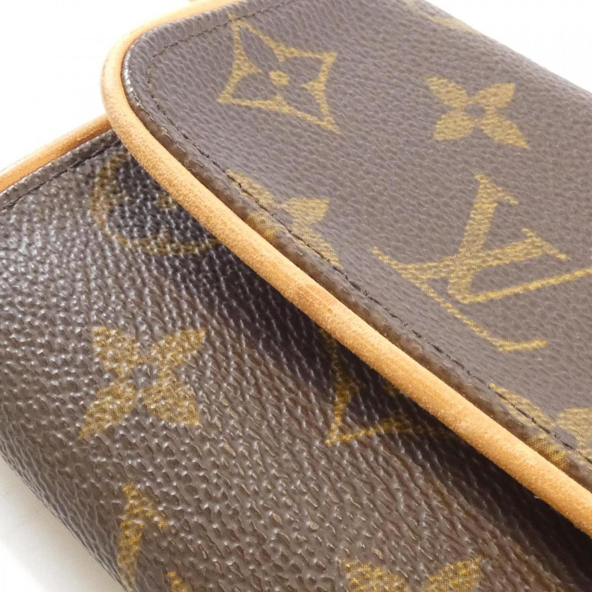 Louis Vuitton Twin clutch