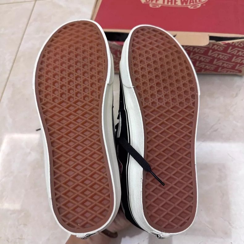 Vans Vans SK8 Black Skateboard Shoes (Size 40.5) Size US 8.5 / EU 41-42 - 8 Thumbnail