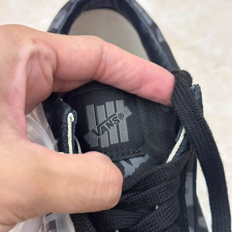 Undefeated Vans Old Skool UNDEFEATED Skate Shoes Size US 7.5 / EU 40-41 - 6 Thumbnail