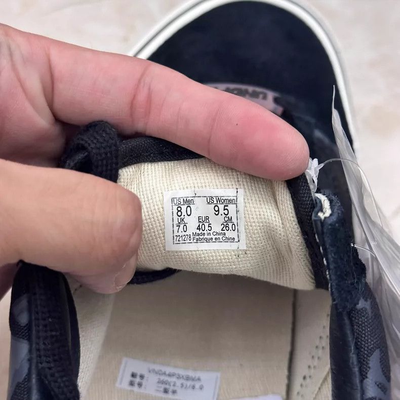Undefeated Vans Old Skool UNDEFEATED Skate Shoes Size US 7.5 / EU 40-41 - 5 Thumbnail