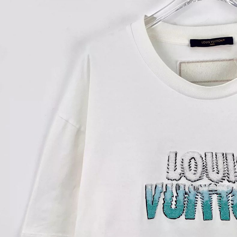 Louis Vuitton Louis Vuitton White Letter Beaded T-Shirt XL Size US XL / EU 56 / 4 - 3 Thumbnail