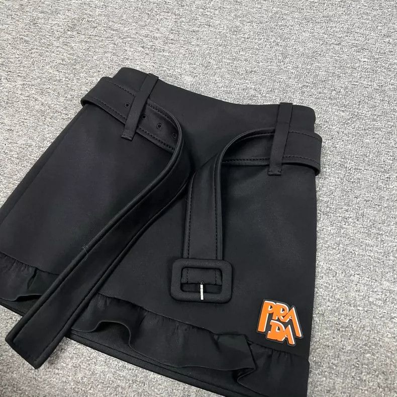 Prada Prada Logo Sport Skirt in Excellent Condition Size US 38 / EU 54 - 3 Thumbnail