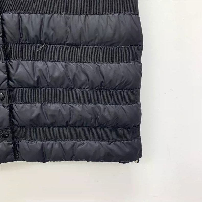 Moncler Moncler Black Padded Vest with Logo Patch Size US M / EU 48-50 / 2 - 4 Thumbnail