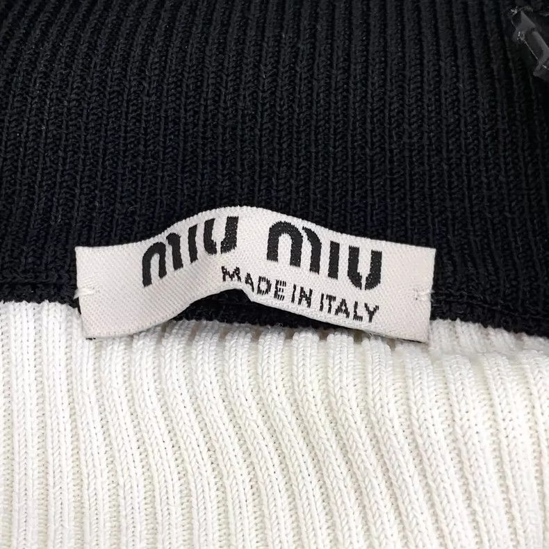 Prada MiuMiu Colorblock Logo Half-Zip Long Sleeve Knit Size US M / EU 48-50 / 2 - 5 Thumbnail