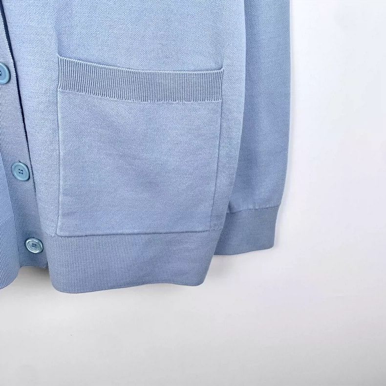 Burberry Burberry Blue V-Neck Wool Cardigan With Buttons Size US M / EU 48-50 / 2 - 4 Thumbnail