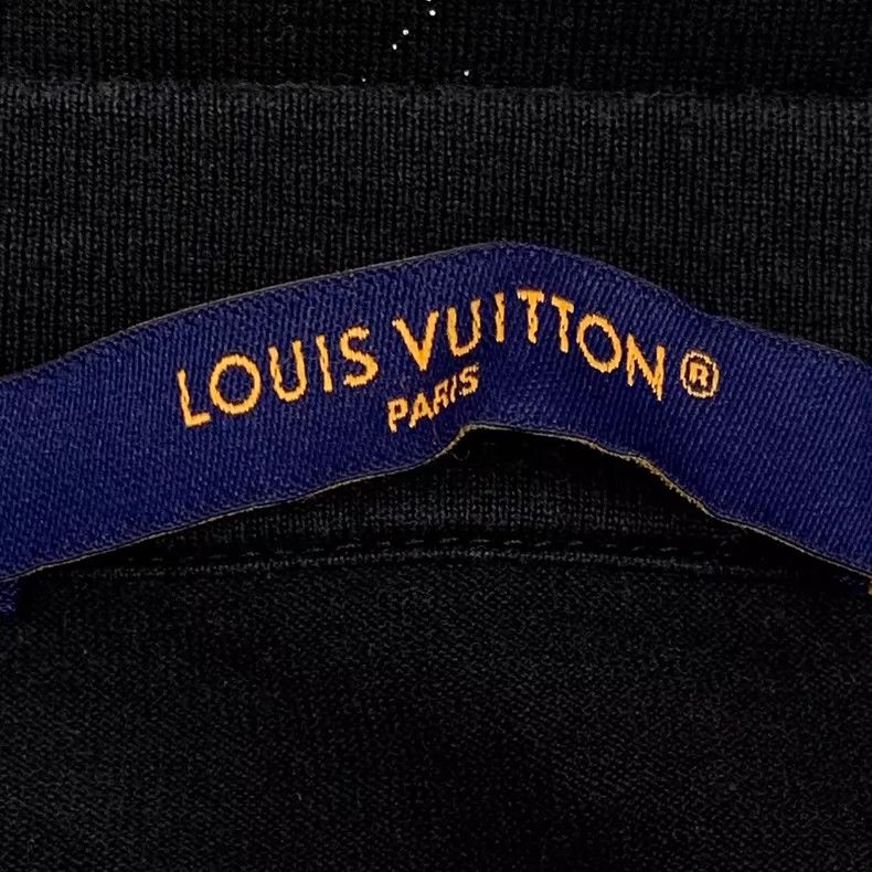 Louis Vuitton Louis Vuitton Color Block Logo Cotton T-Shirt Size US L / EU 52-54 / 3 - 5 Thumbnail