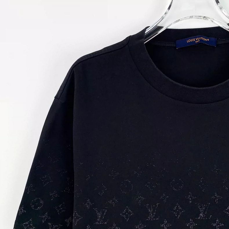 Louis Vuitton Louis Vuitton Color Block Logo Cotton T-Shirt Size US L / EU 52-54 / 3 - 3 Thumbnail