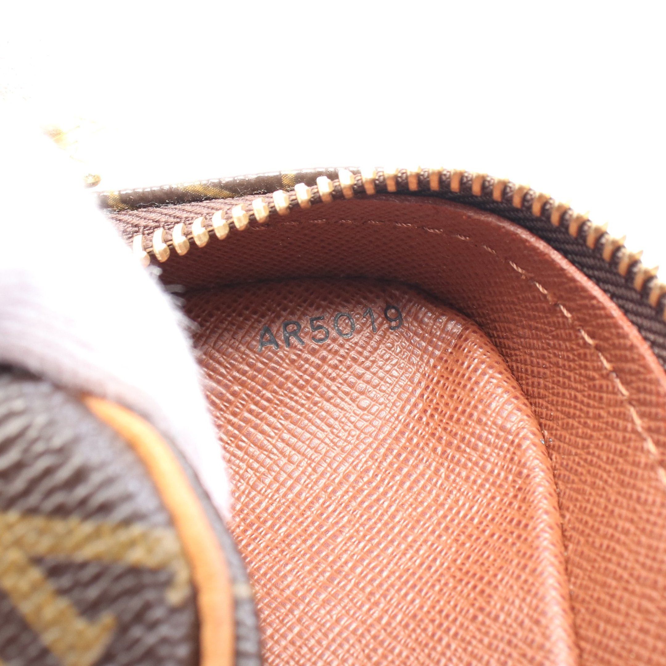 Louis Vuitton Louis Vuitton Nil Monogram Shoulder Bag Leather Brown Size ONE SIZE - 5 Thumbnail