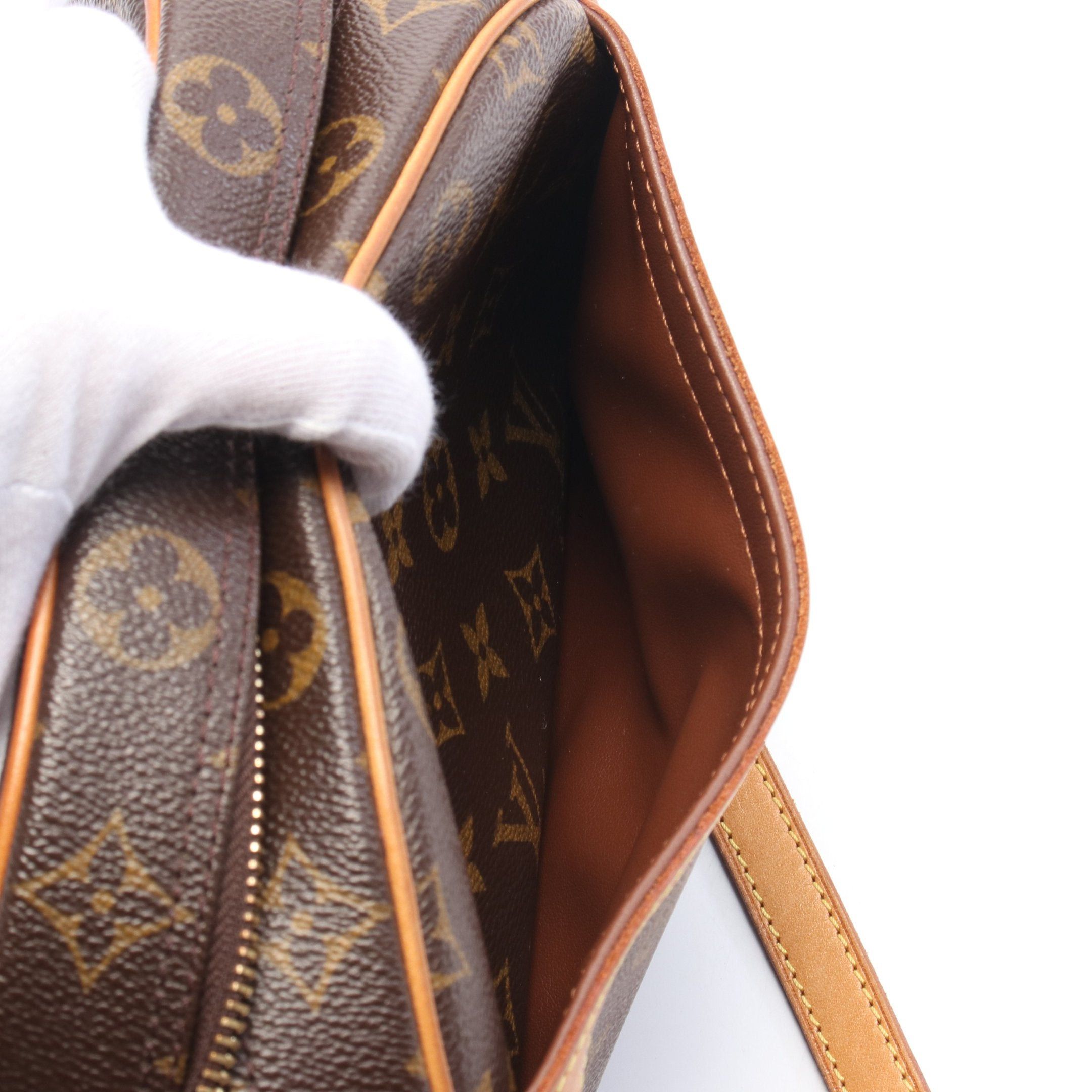 Louis Vuitton Louis Vuitton Blower Monogram Shoulder Bag Leather Brown Size ONE SIZE - 6 Thumbnail
