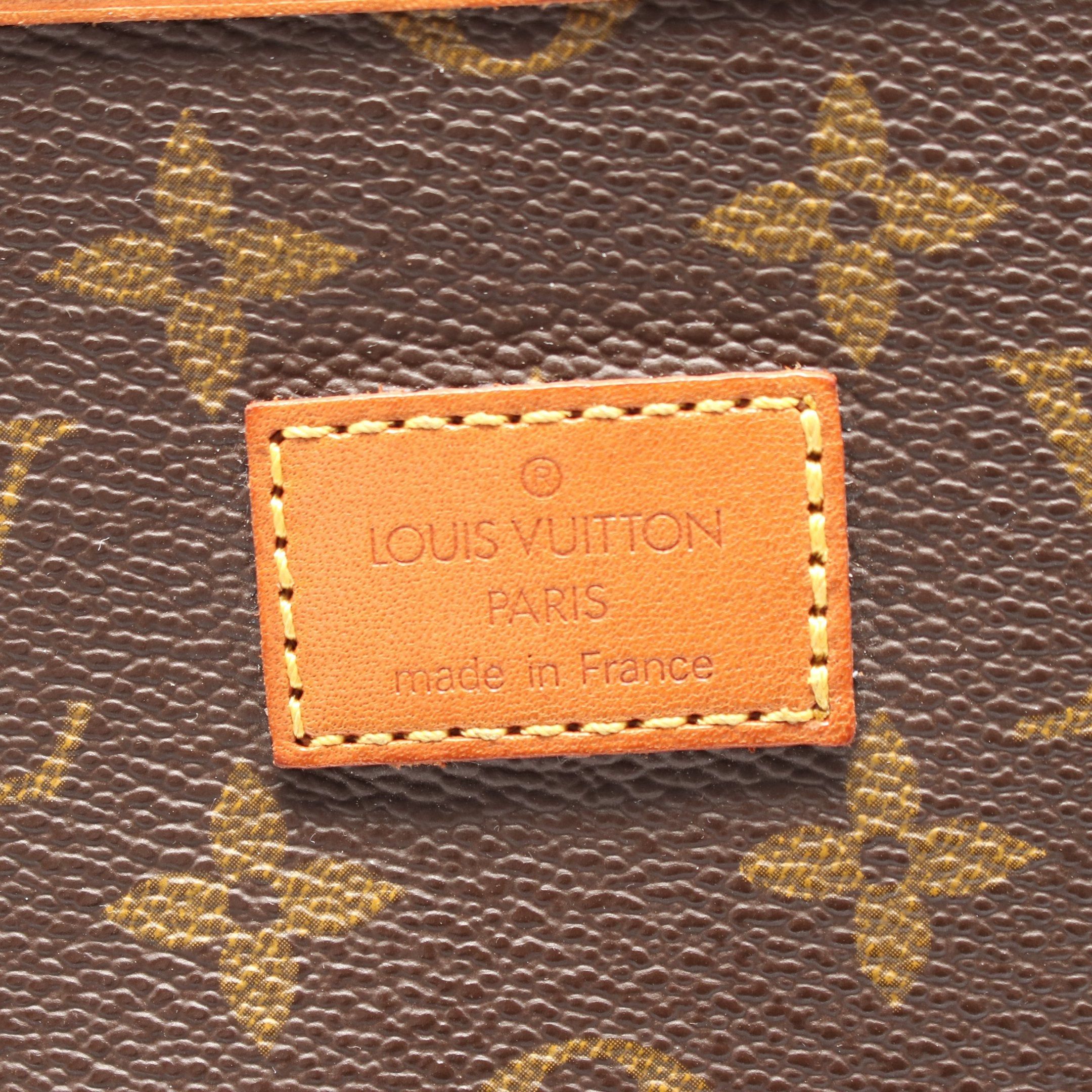 Louis Vuitton Louis Vuitton Saumur 35 Monogram Shoulder Bag Leather Brown Size ONE SIZE - 5 Thumbnail