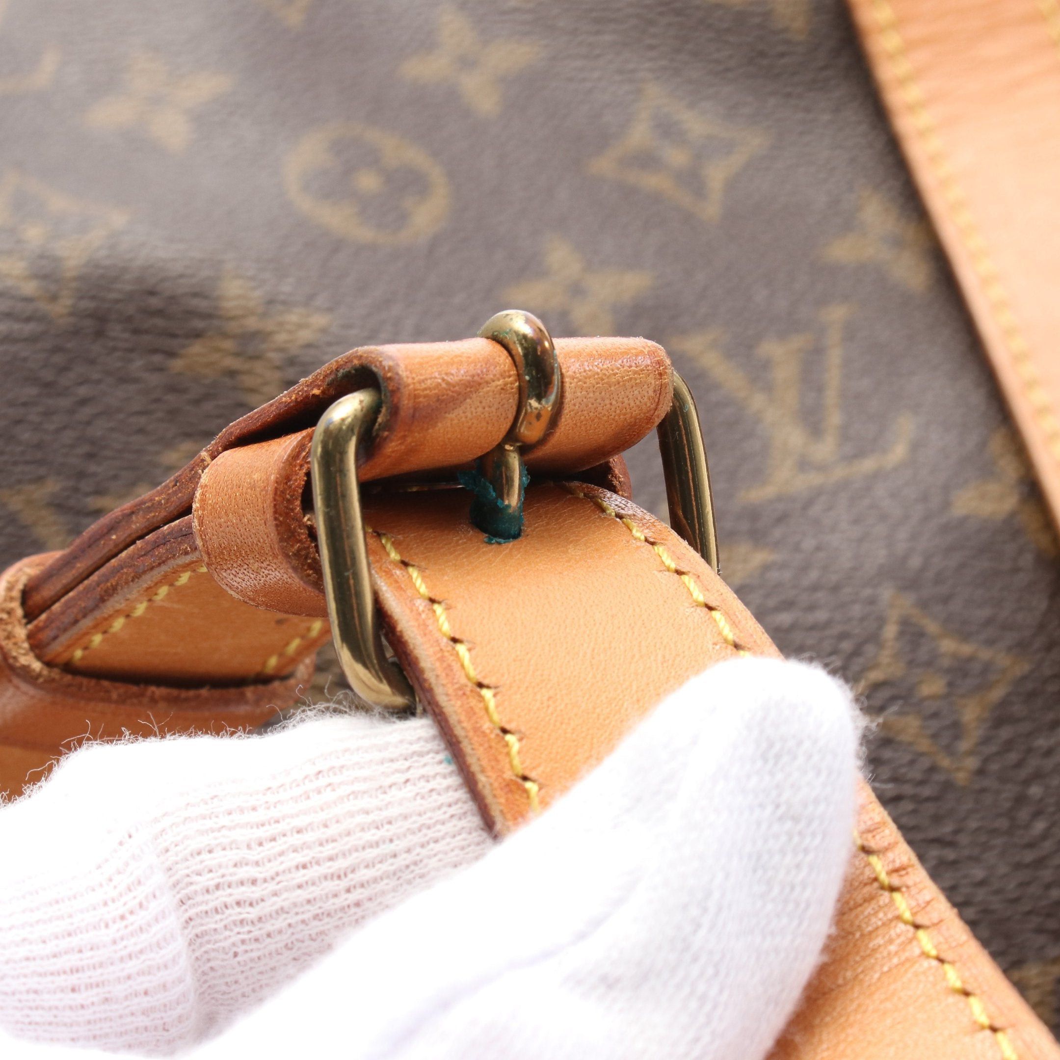 Louis Vuitton Louis Vuitton Saumur 35 Monogram Shoulder Bag Leather Brown Size ONE SIZE - 10 Thumbnail