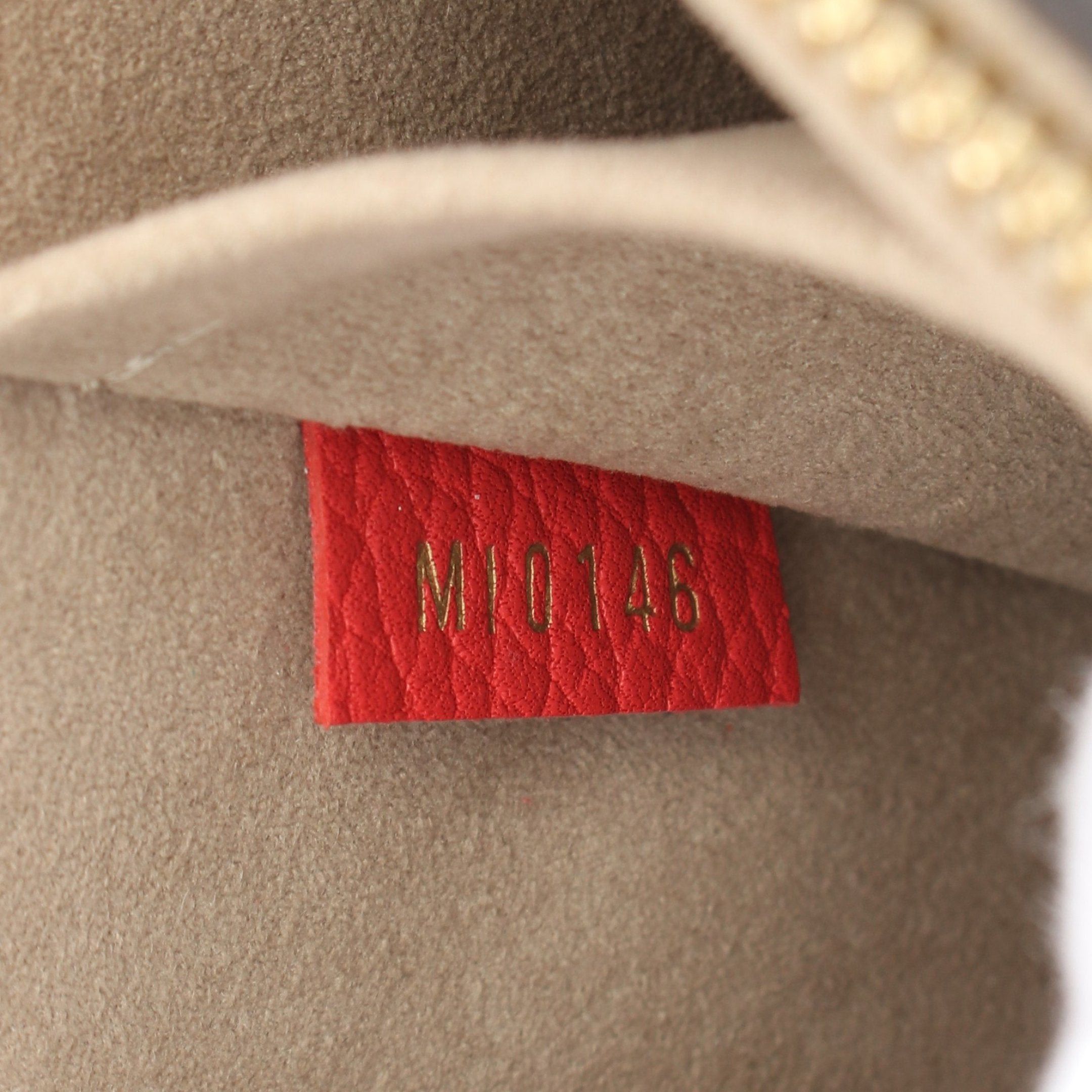 Louis Vuitton Louis Vuitton Volta Parnassea Bobby Handbag Taurillon Leather Pink Size ONE SIZE - 5 Thumbnail