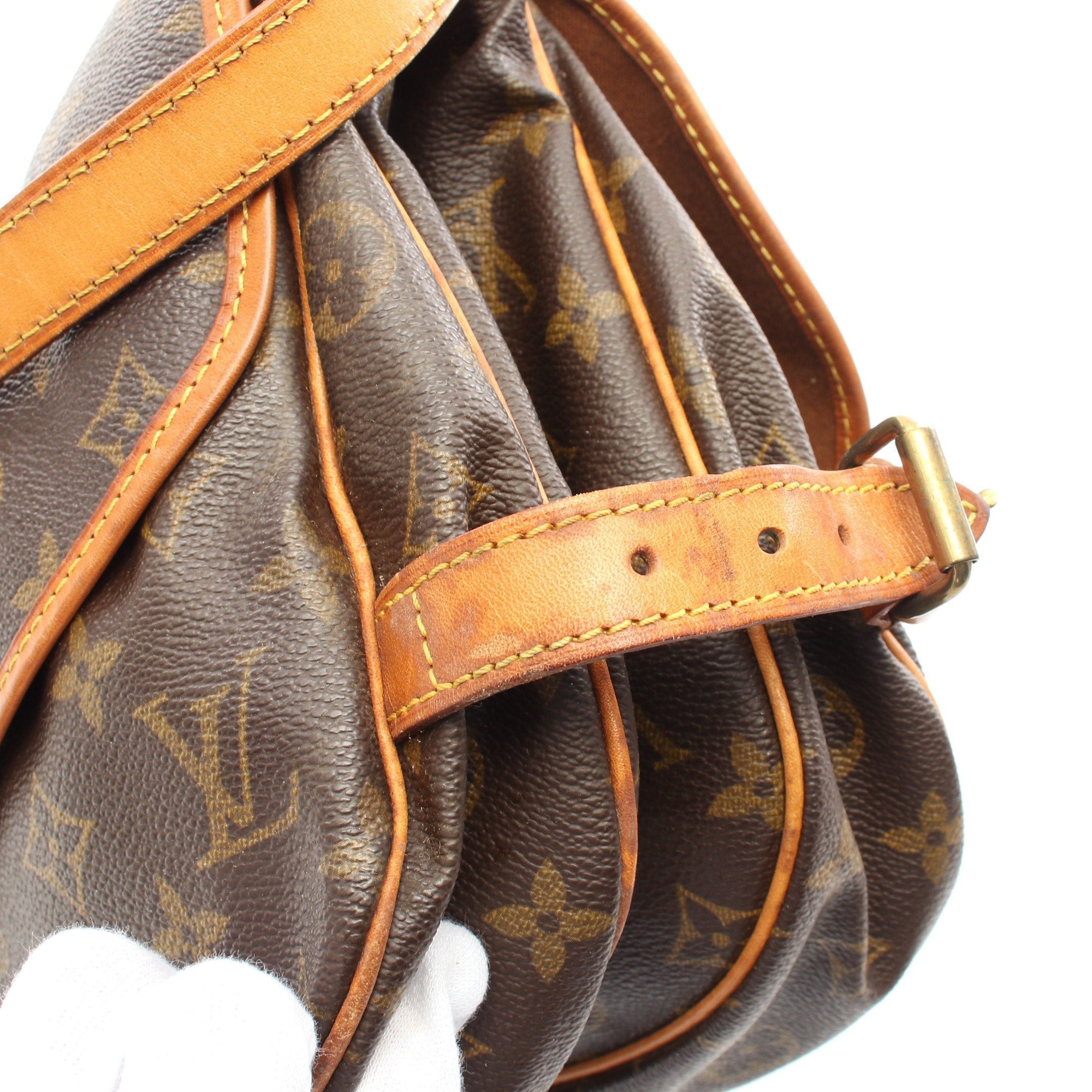 Louis Vuitton Louis Vuitton Saumur 30 Monogram Shoulder Bag Leather Brown Size ONE SIZE - 10 Thumbnail