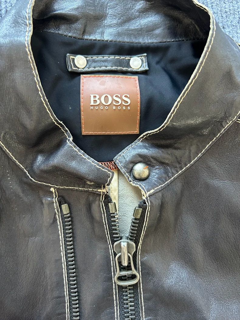 Emporio Armani HUGO BOSS Leather Motorcycle Jacket with Unique Design Size US L / EU 52-54 / 3 - 2 Thumbnail