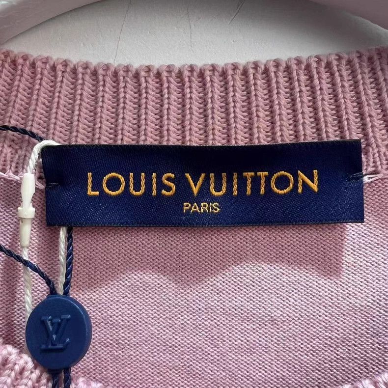 Louis Vuitton LV Louis Vuitton Pink Short Sleeve T-Shirt Size US XL / EU 56 / 4 - 4 Thumbnail