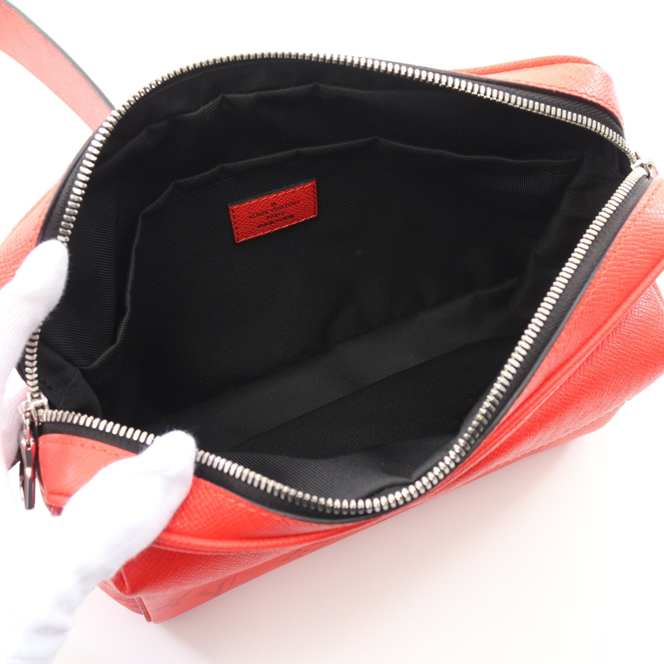 Louis Vuitton Louis Vuitton Outdoor Messenger Pm Taigarama Rouge Shoulder Bag Leather Red Size ONE SIZE - 3 Thumbnail