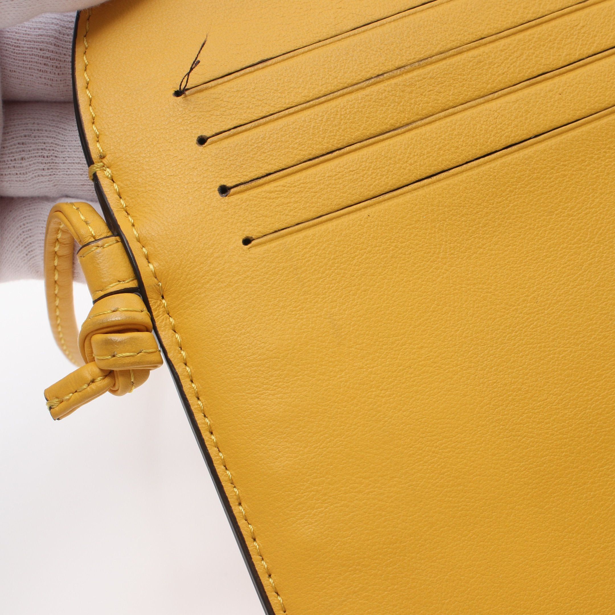 Fendi Fendi Phone Holder Shoulder Bag Leather Yellow Size ONE SIZE - 7 Thumbnail