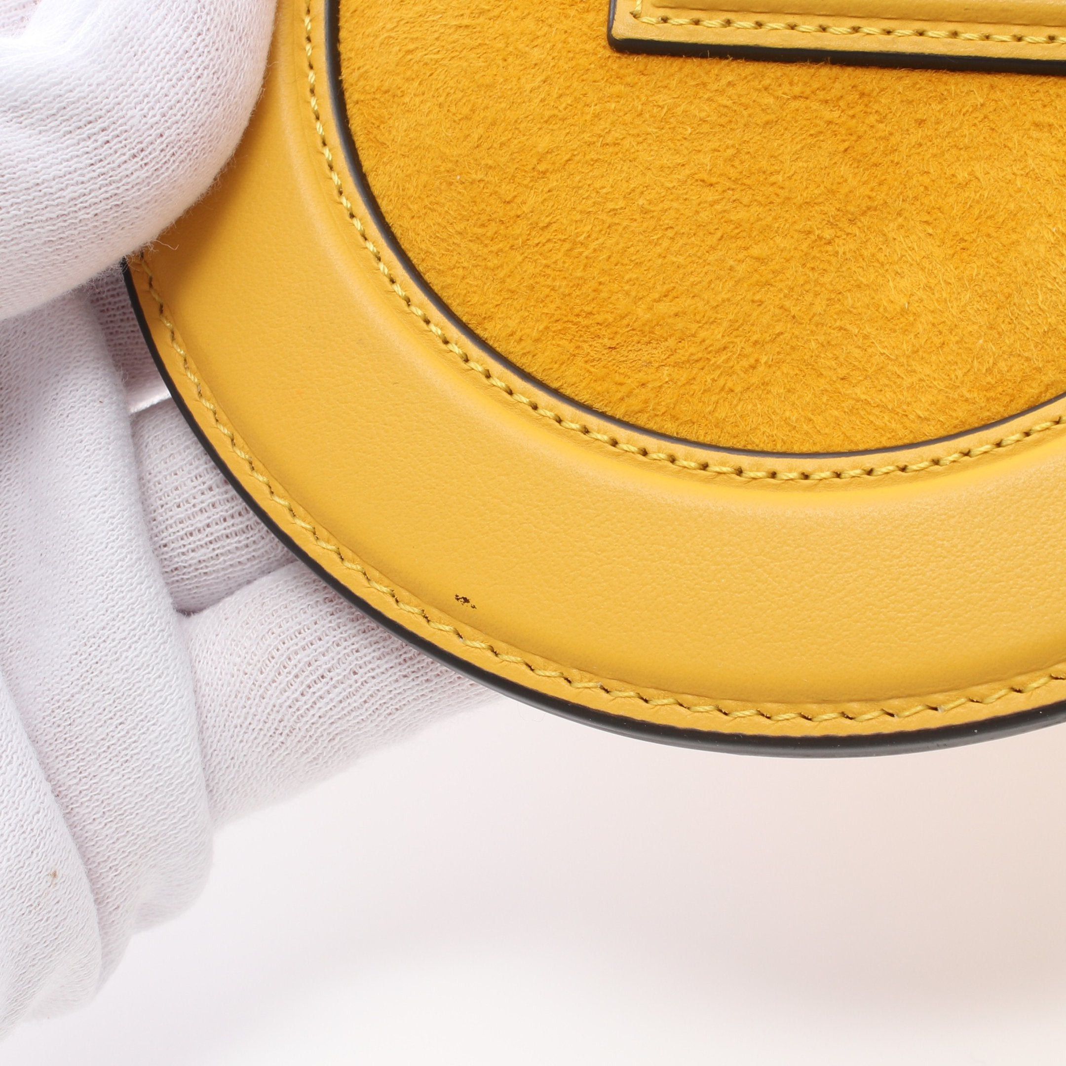 Fendi Fendi Phone Holder Shoulder Bag Leather Yellow Size ONE SIZE - 8 Thumbnail
