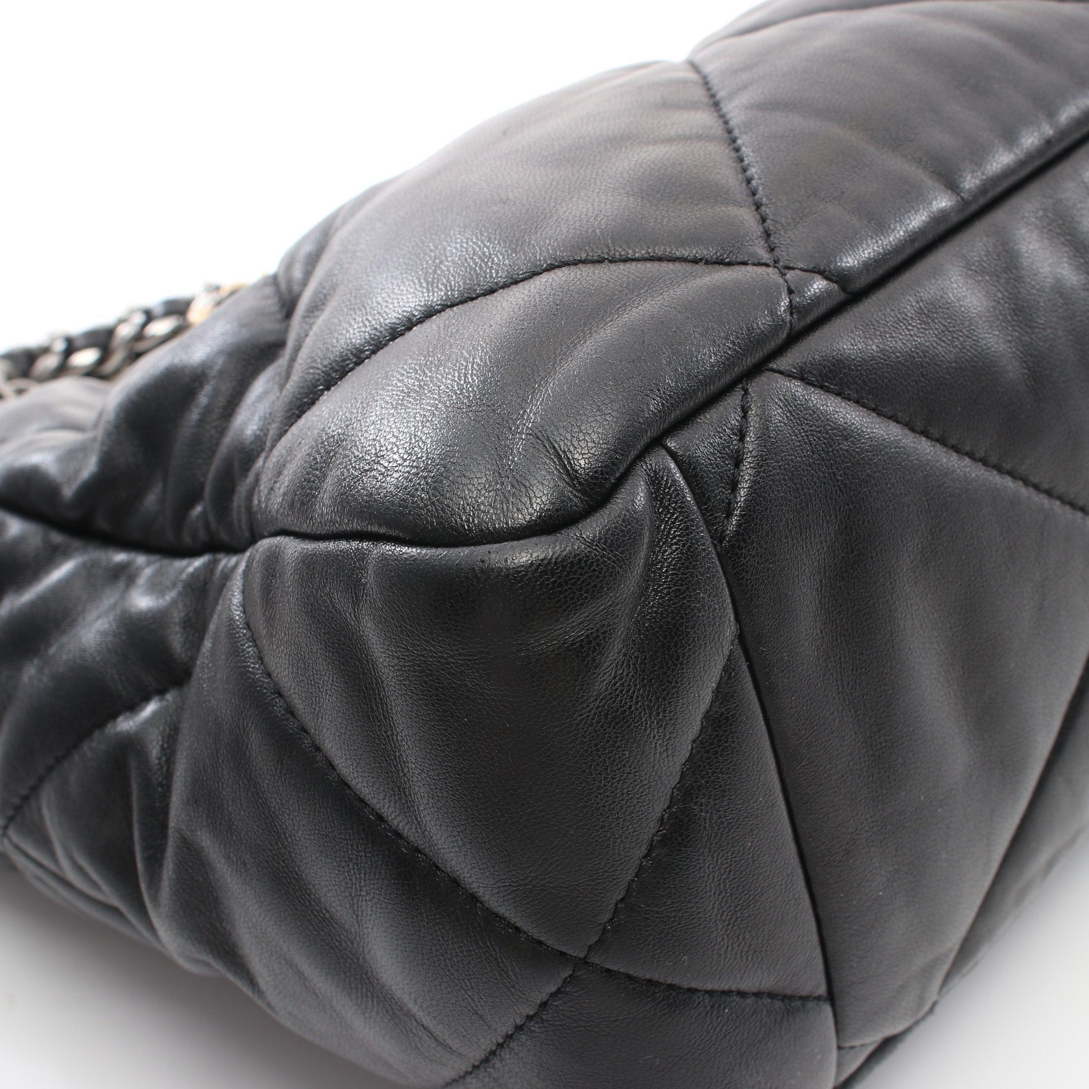 Chanel Chanel Chanel19 Matelasse Chain Shoulder Bag Tote Lambskin Black Combination Metal Fittings Size ONE SIZE - 6 Thumbnail