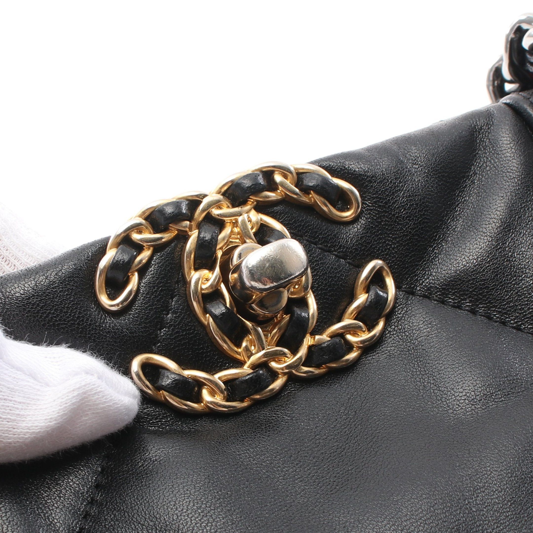 Chanel Chanel Chanel19 Matelasse Chain Shoulder Bag Tote Lambskin Black Combination Metal Fittings Size ONE SIZE - 8 Thumbnail