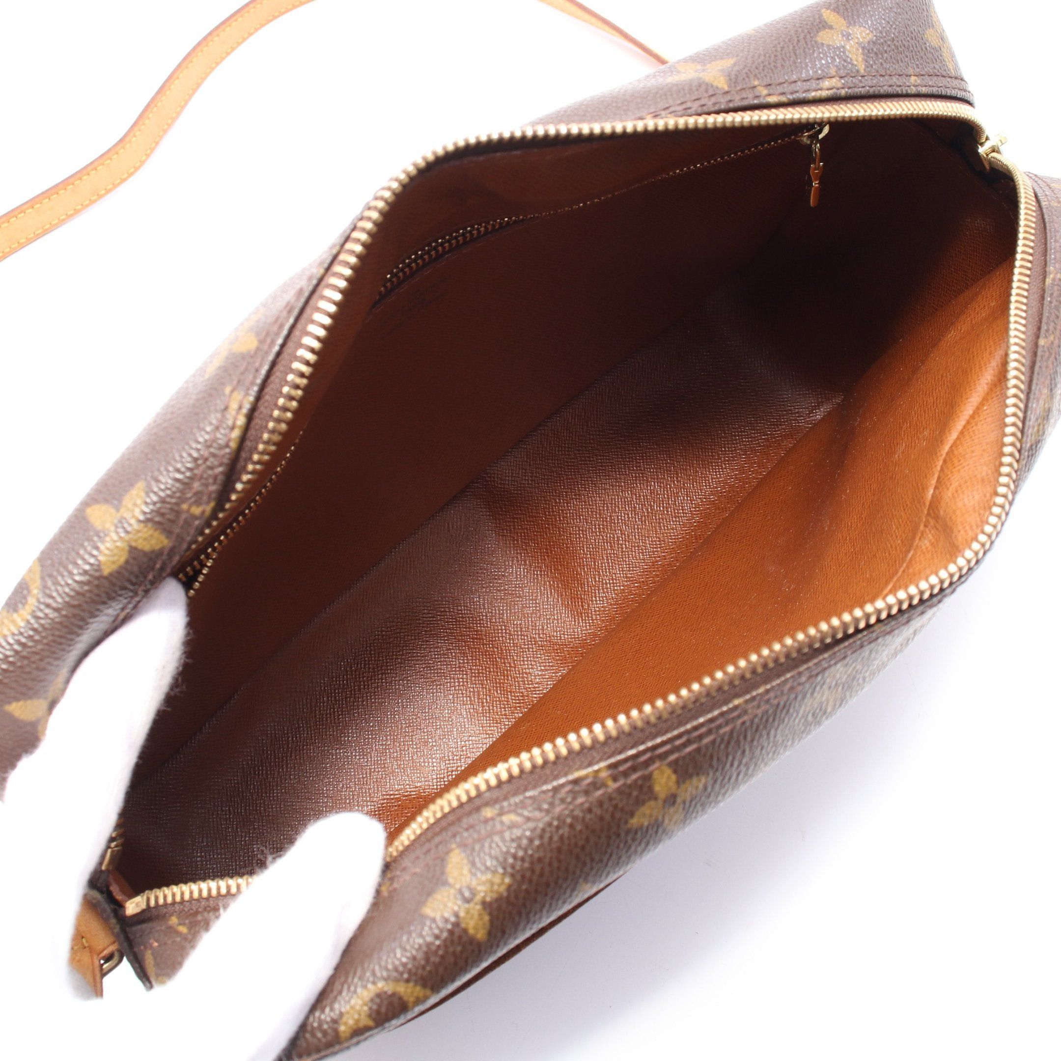 Louis Vuitton Louis Vuitton Trocadero 30 Monogram Shoulder Bag Leather Brown Size ONE SIZE - 3 Thumbnail
