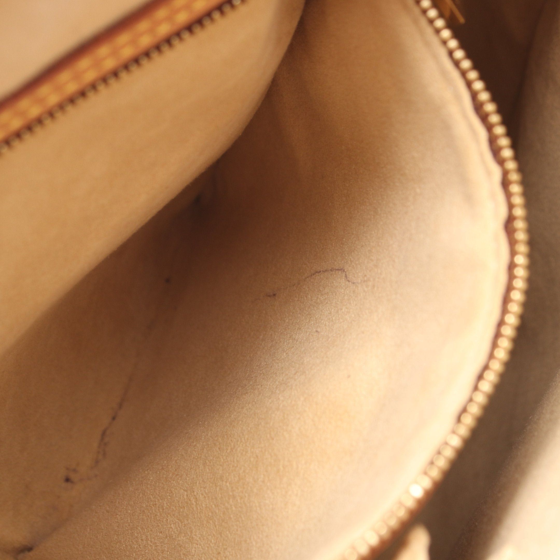 Louis Vuitton Louis Vuitton Looping Gm Monogram Shoulder Bag Leather Brown Size ONE SIZE - 6 Thumbnail