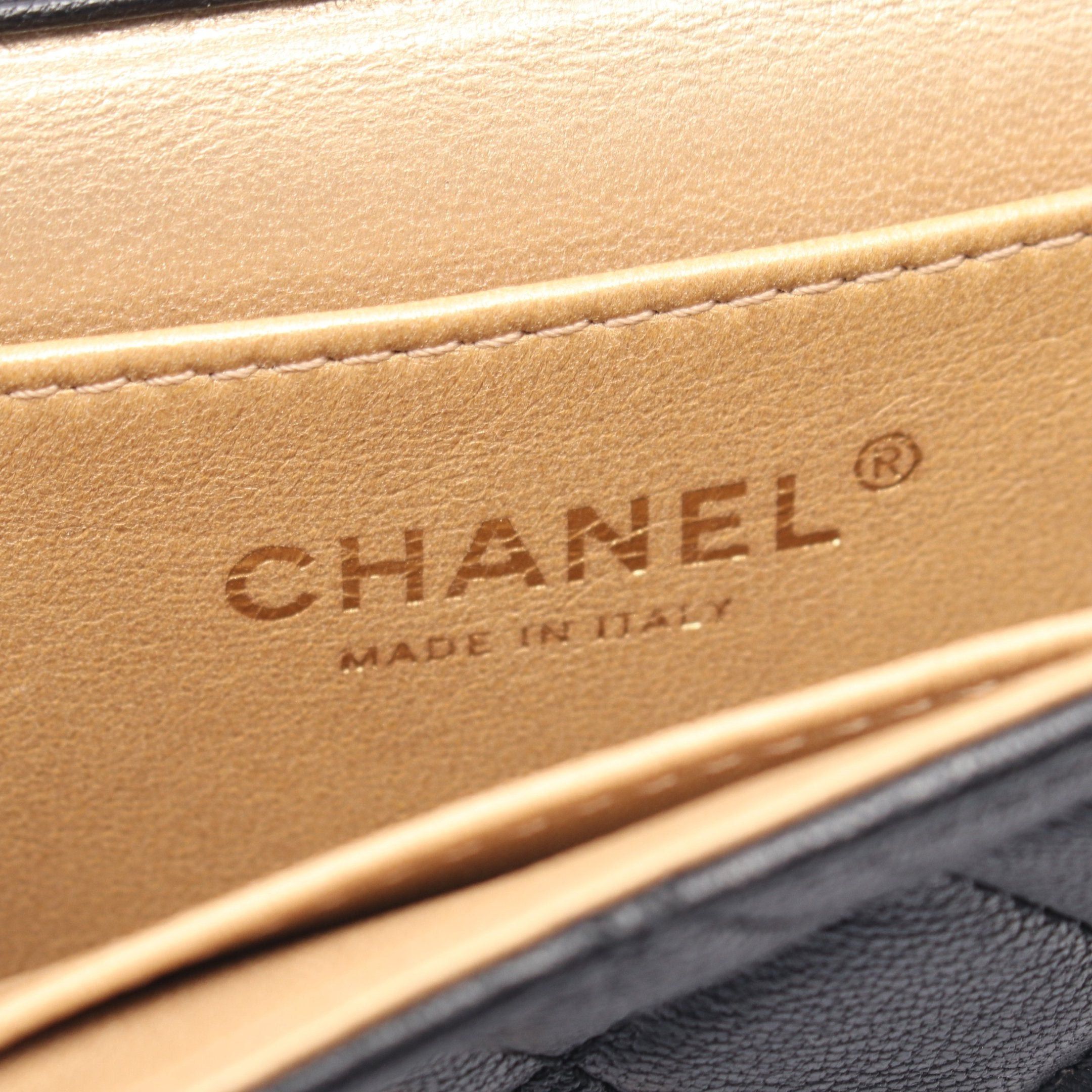 Chanel Chanel Matelasse Pearl Chain Shoulder Bag Lambskin Black Gold Hardware Size ONE SIZE - 4 Thumbnail