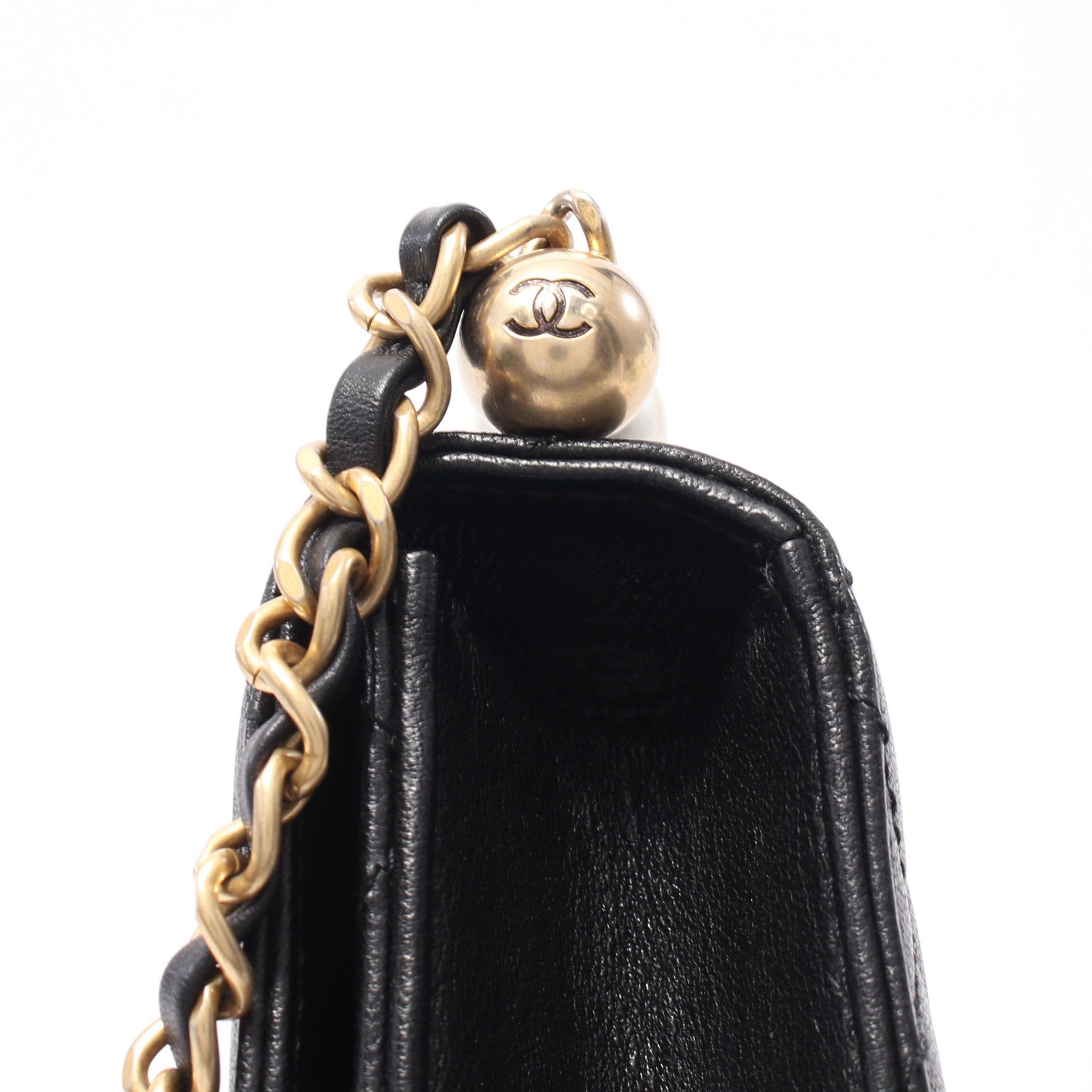 Chanel Chanel Matelasse Pearl Chain Shoulder Bag Lambskin Black Gold Hardware Size ONE SIZE - 6 Thumbnail