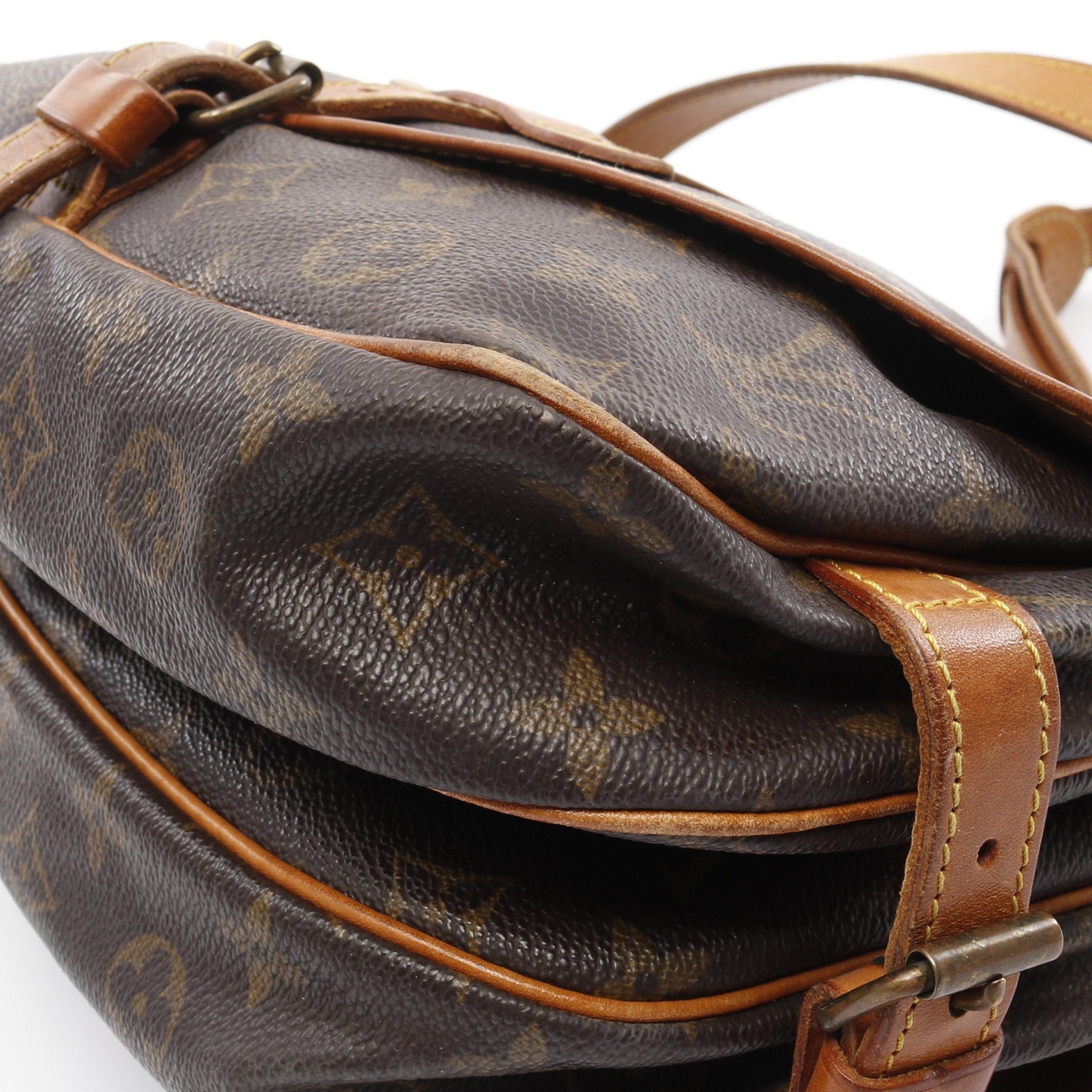 Louis Vuitton Louis Vuitton Saumur 30 Monogram Shoulder Bag Leather Brown Size ONE SIZE - 8 Thumbnail