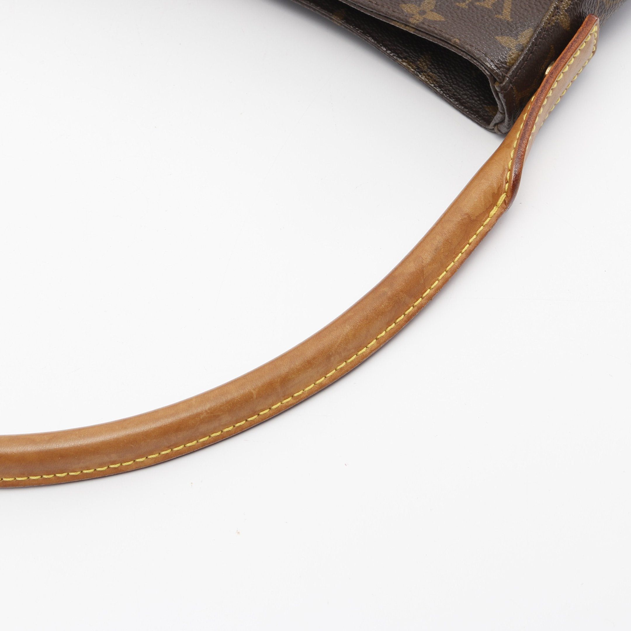 Louis Vuitton Louis Vuitton Looping Gm Monogram Shoulder Bag Leather Brown Size ONE SIZE - 10 Thumbnail