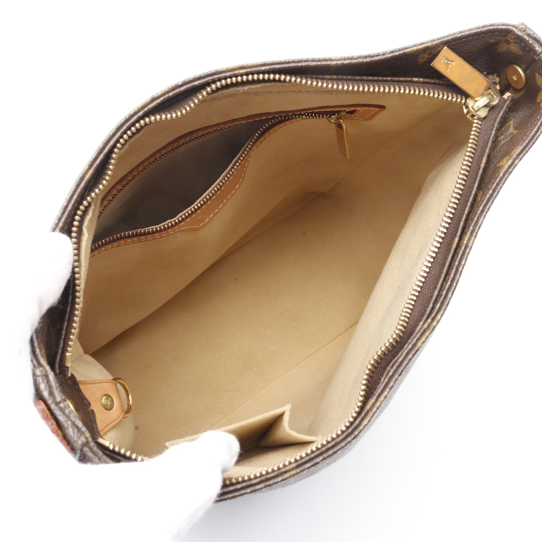 Louis Vuitton Louis Vuitton Looping Gm Monogram Shoulder Bag Leather Brown Size ONE SIZE - 3 Thumbnail