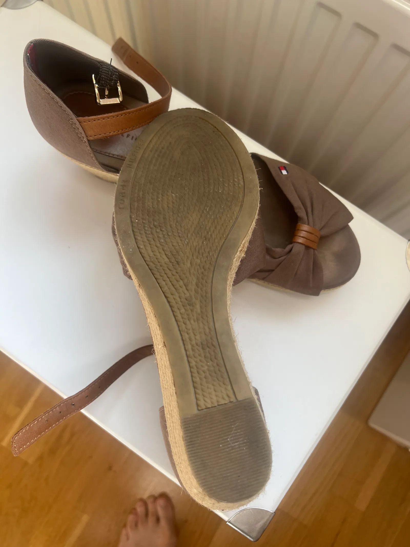 Tommy Hilfiger Tommy Hilfiger Heels Size US 7 / IT 37 - 4 Thumbnail