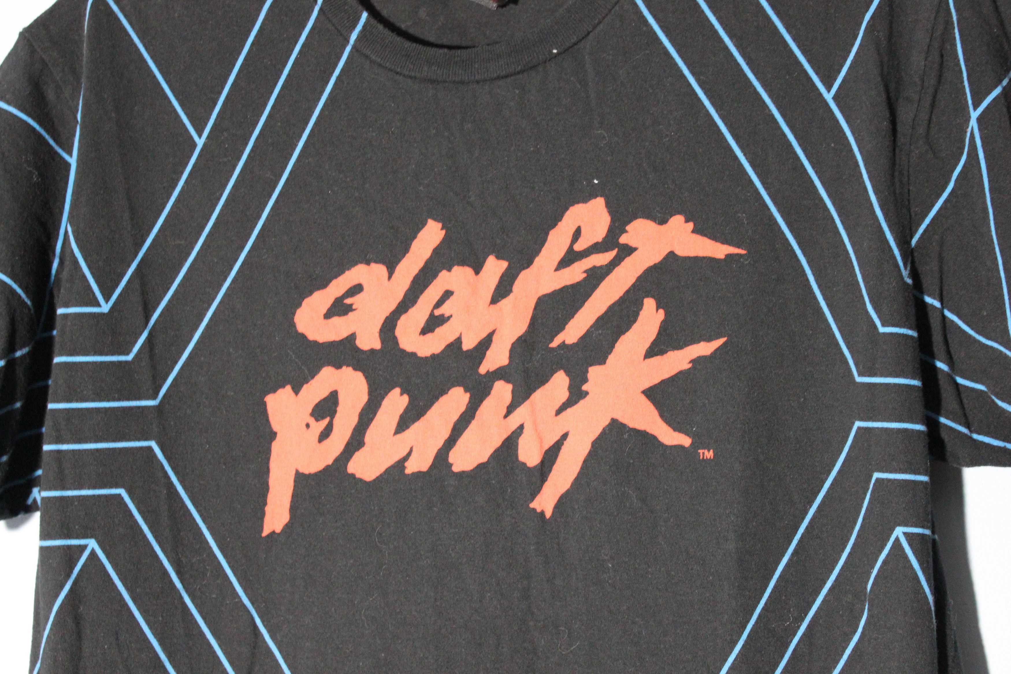 Band Tees Rare Original Daft Punk tee 2007 ALIVE Tour Size US S / EU 44-46 / 1 - 4 Thumbnail