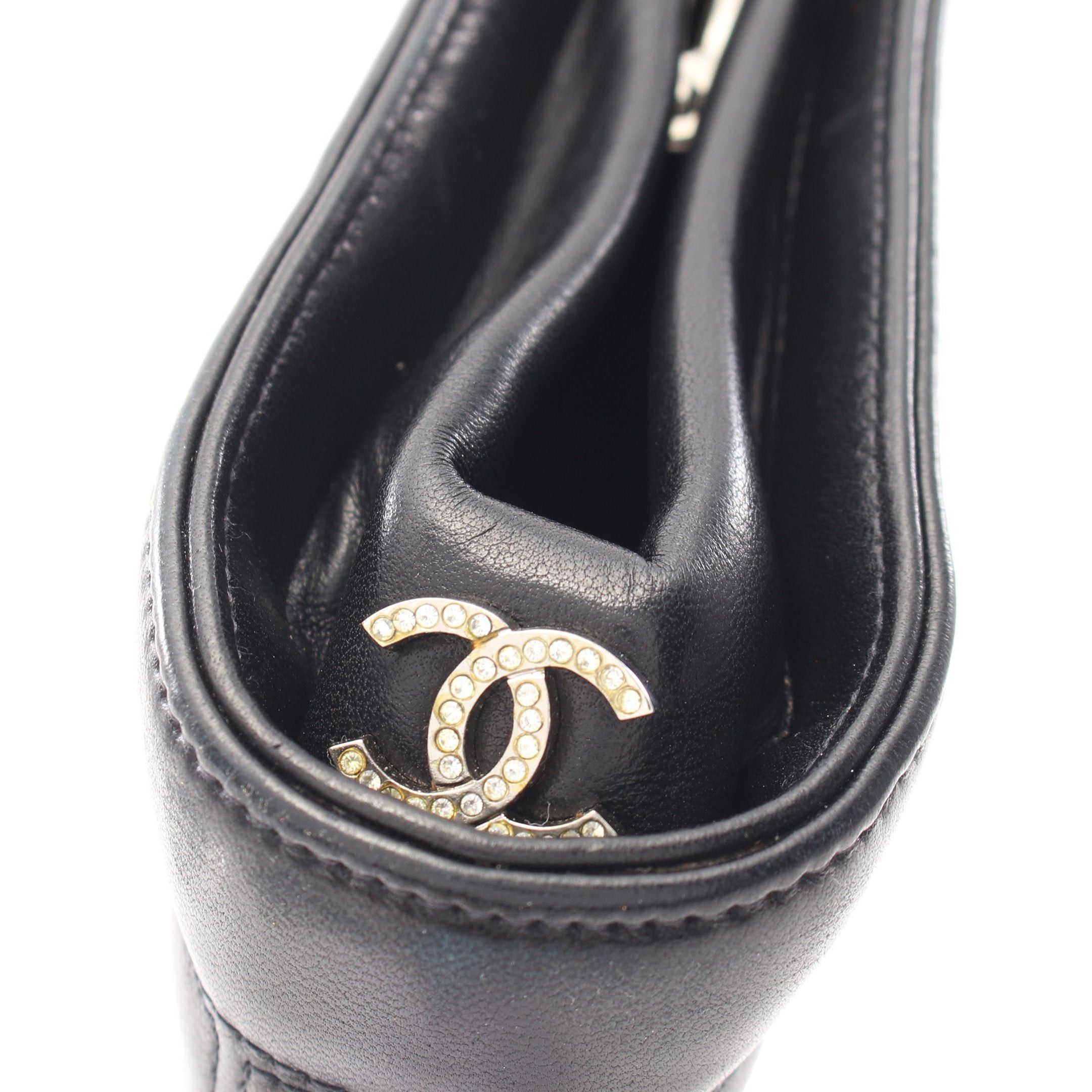 Chanel Chanel Chocolate Bar Clutch Bag Leather Black Silver Hardware Size ONE SIZE - 11 Thumbnail