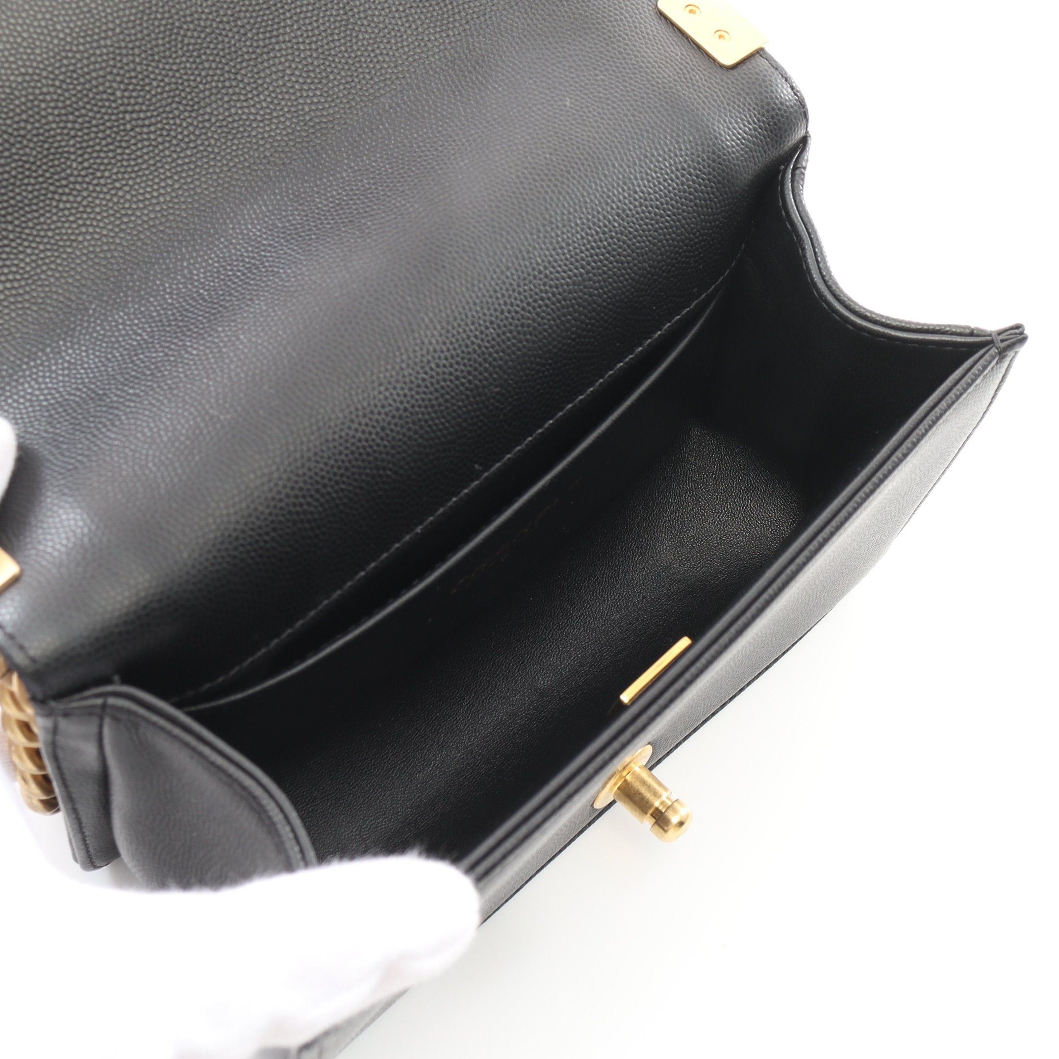Chanel Chanel Boy Chanel Small Chain Shoulder Bag Caviar Skin Black Gold Hardware Size ONE SIZE - 3 Thumbnail