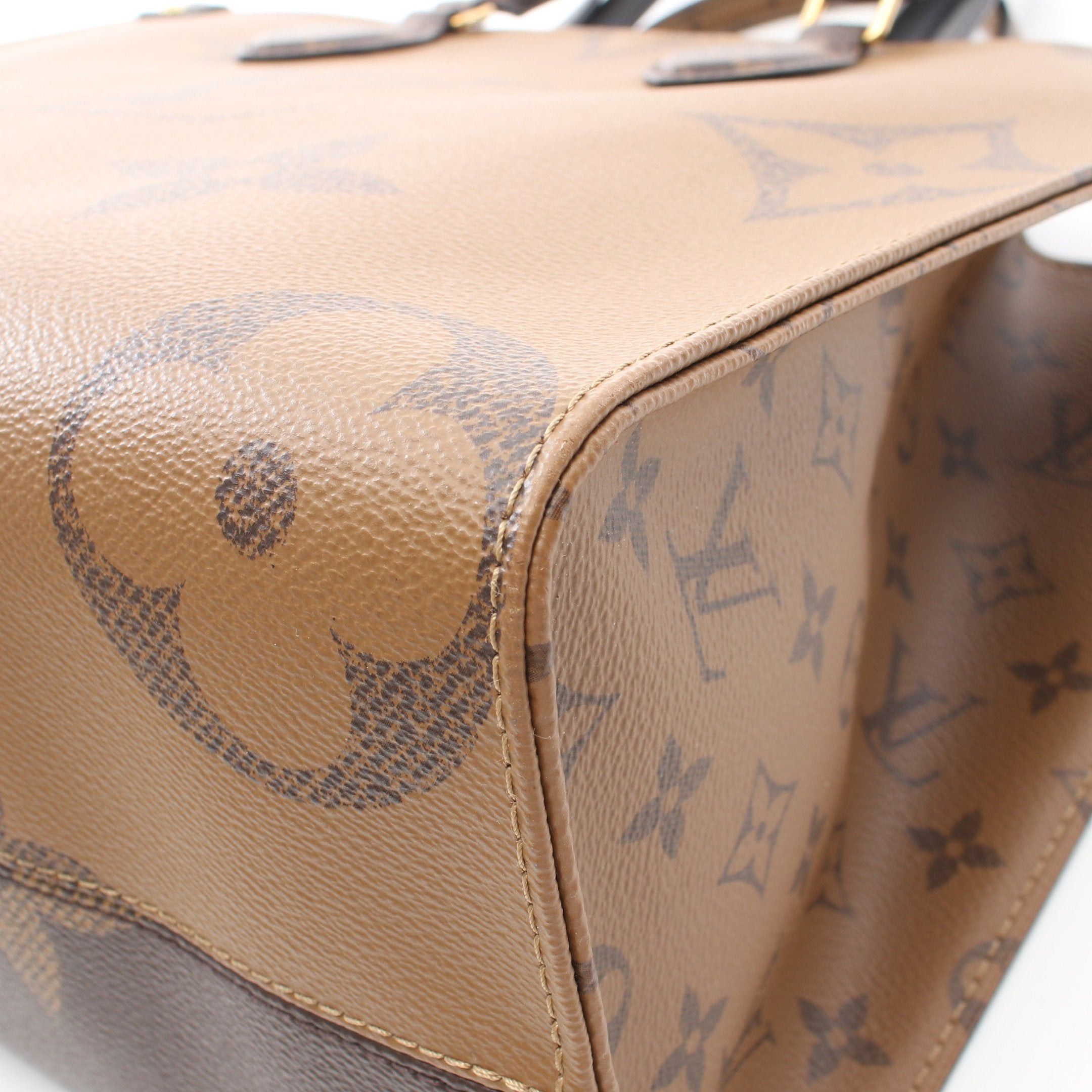 Louis Vuitton Louis Vuitton On-The-Go Mm Monogram Giant Reverse Shoulder Bag Tote Leather Brown Beige Size ONE SIZE - 9 Thumbnail