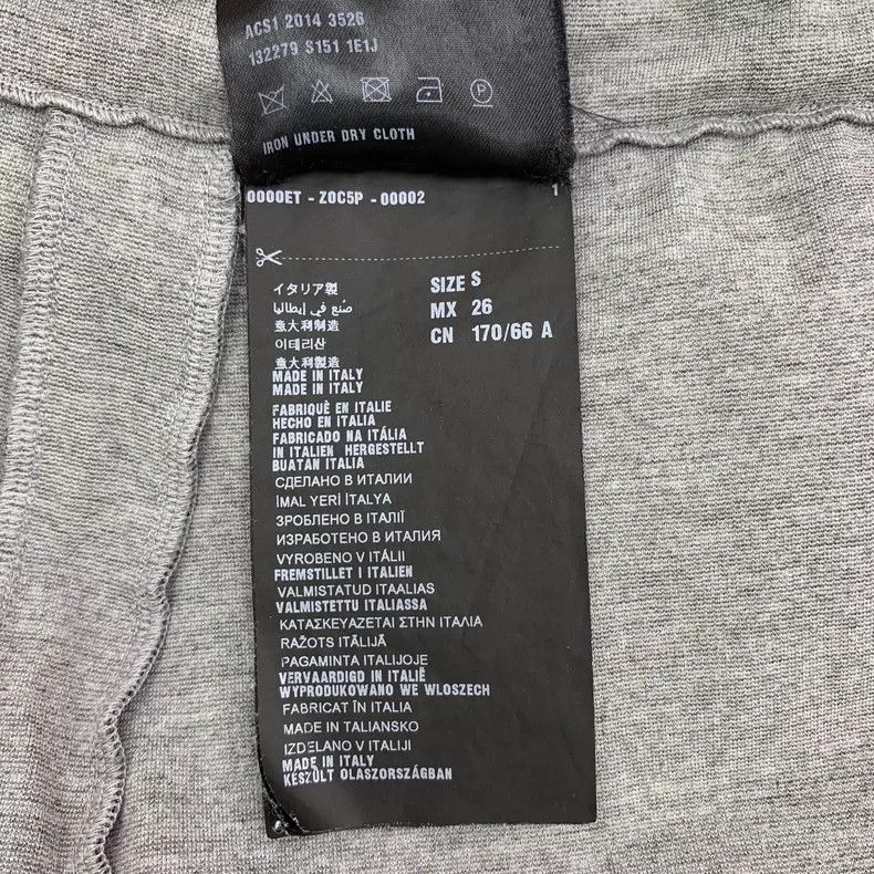 Prada Gray Logo Red Tag Casual Shorts S Size Size US 28 / EU 44 - 8 Thumbnail