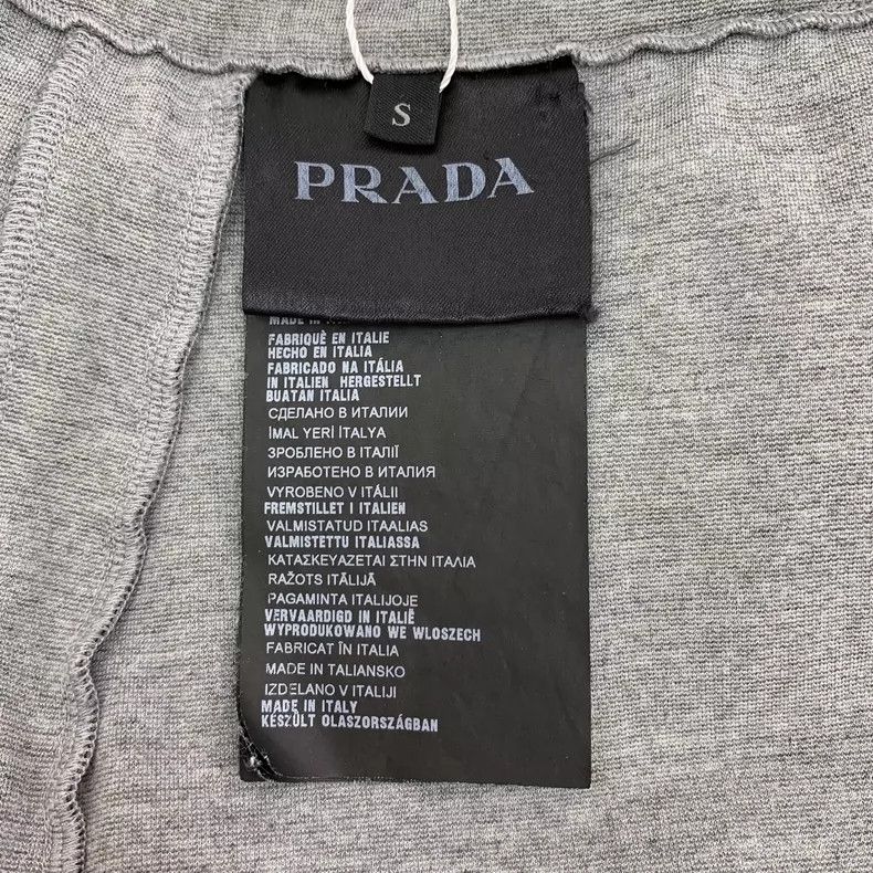 Prada Gray Logo Red Tag Casual Shorts S Size Size US 28 / EU 44 - 7 Thumbnail