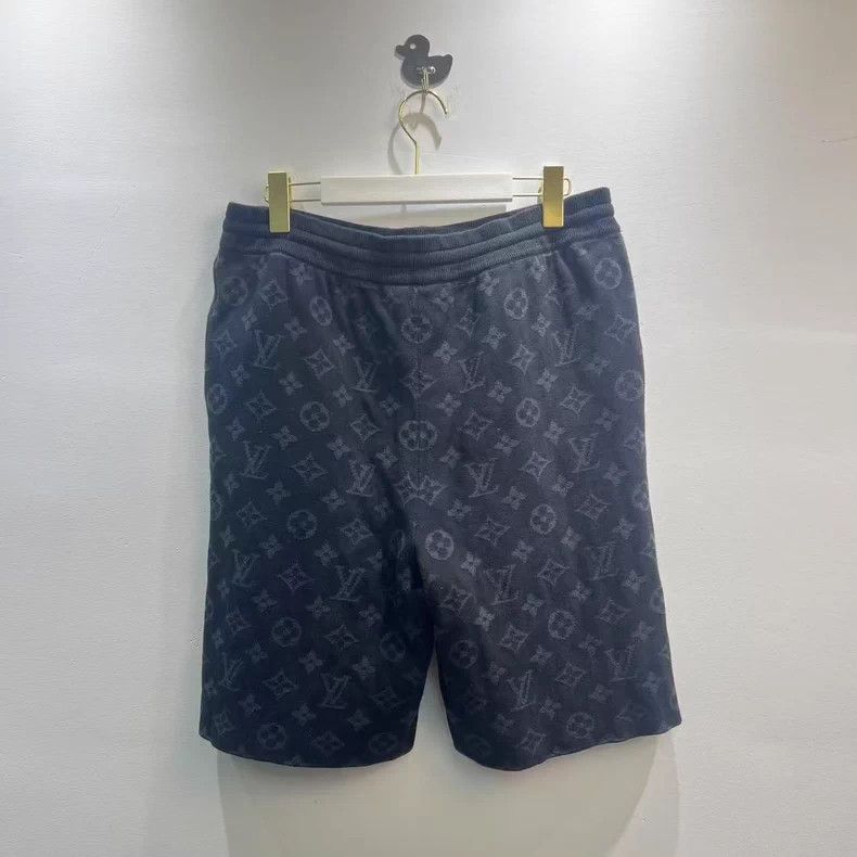 Louis Vuitton Louis Vuitton Embroidered Logo Shorts Size US 34 / EU 50 - 4 Thumbnail