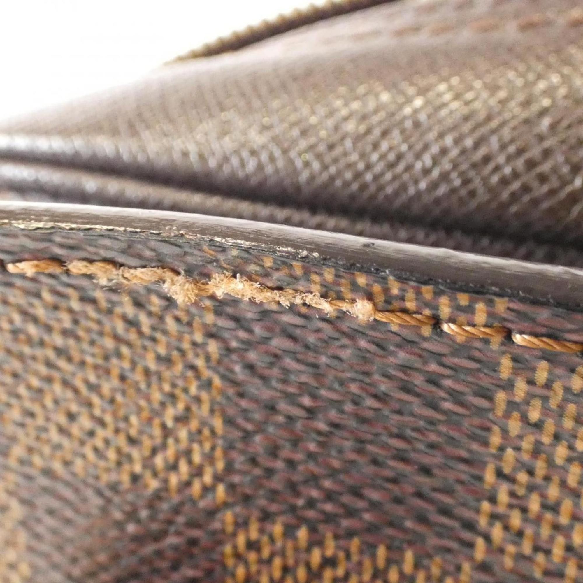 Louis Vuitton Louis Vuitton Triana handbag Size ONE SIZE - 4 Thumbnail